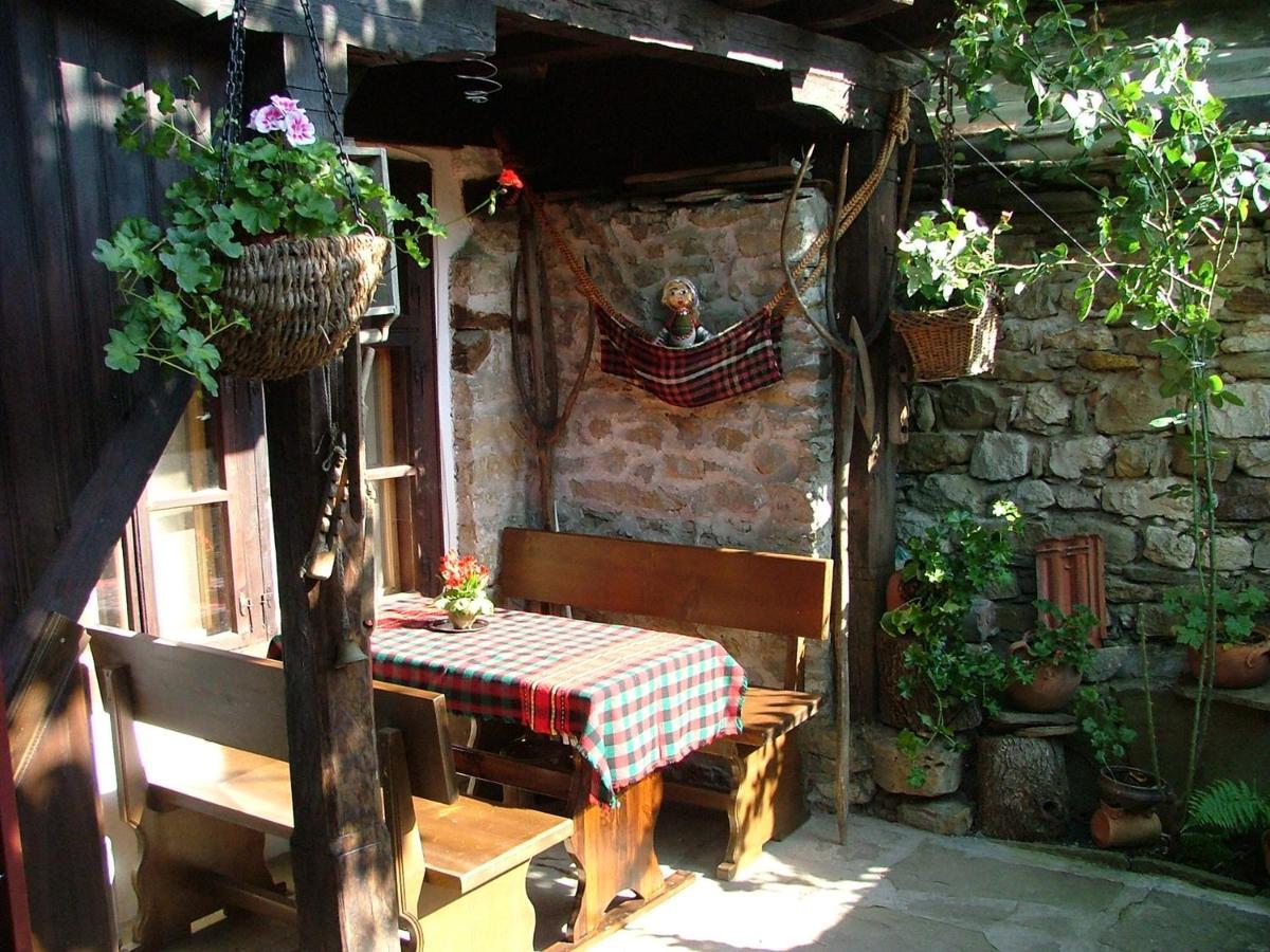 The Tinkov House In Lovech Exterior foto